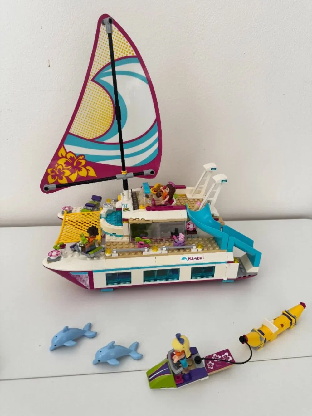 Lego Friends Sunshine Catamaran (#41317, 603 pieces) - Retired Product - Picture 6 of 13